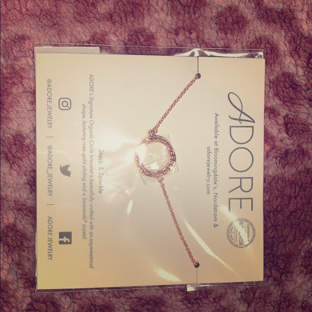 Adore Circle Bracelet